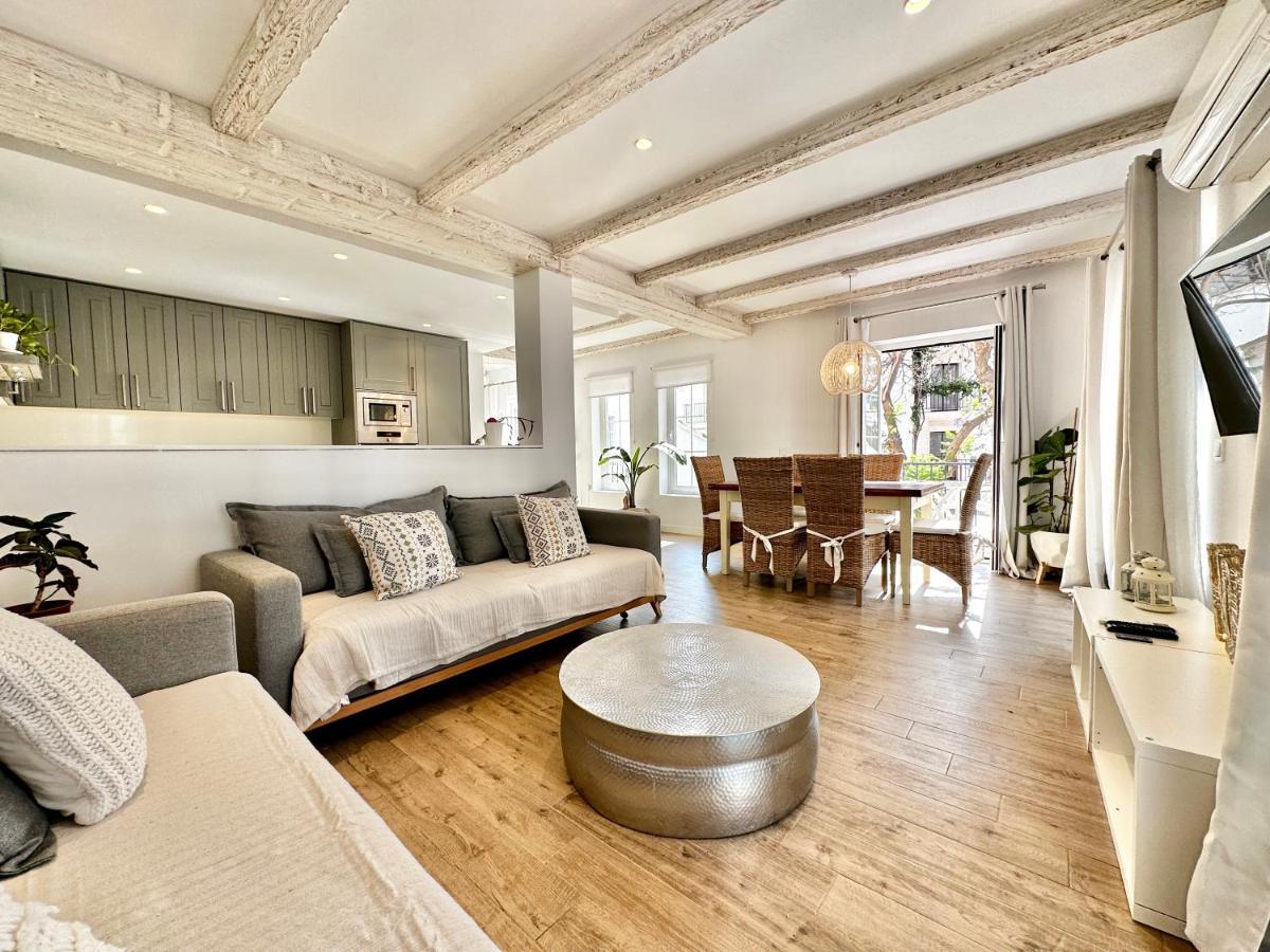 Old Town Modern Flat, 4 Minutes From Beach - Eaw Homes Марбеля Екстериор снимка